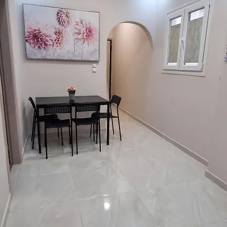 Cozzy Double Bedroom Apartment-3